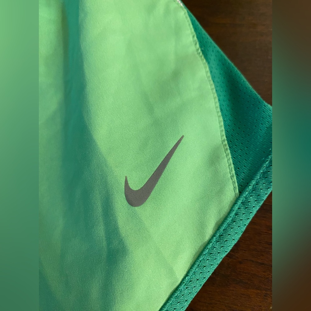 Nike dry fit shorts, beautiful green. Size M kids.